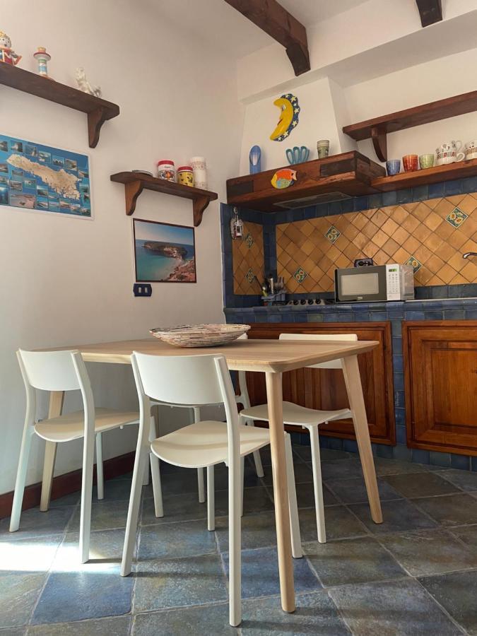 Le Di Nunzia * Lampedusa